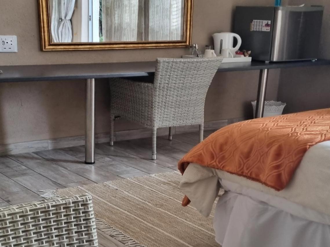 Northern Vine Guesthouse B&B Self-Catering Brackenfell Chambre photo