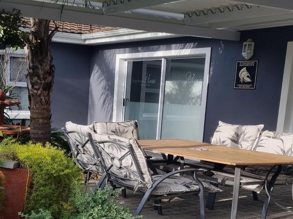 Northern Vine Guesthouse B&B Self-Catering Brackenfell Extérieur photo