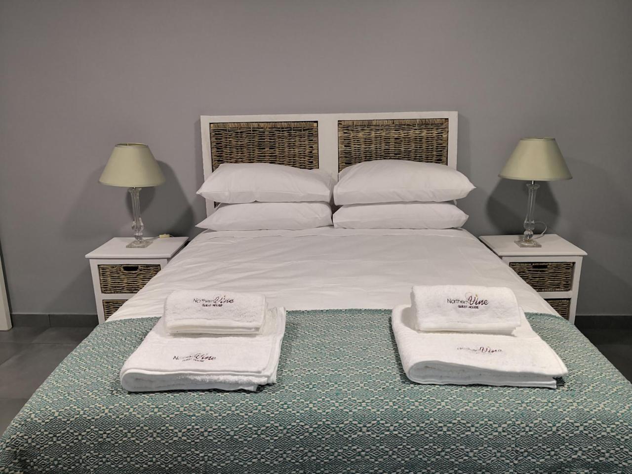 Northern Vine Guesthouse B&B Self-Catering Brackenfell Extérieur photo